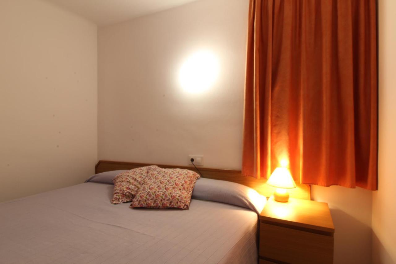 Apartaments El Sorrall Бланес Экстерьер фото