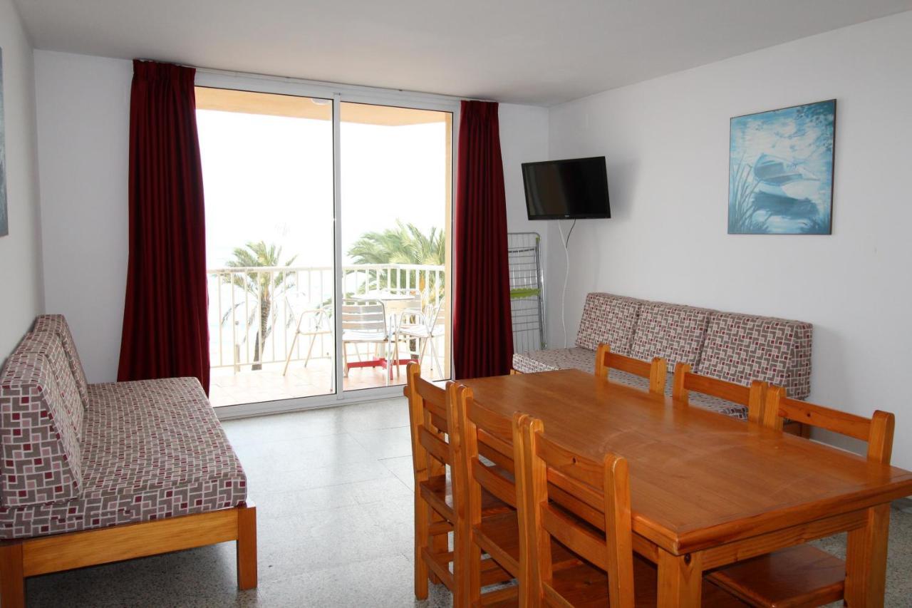 Apartaments El Sorrall Бланес Экстерьер фото